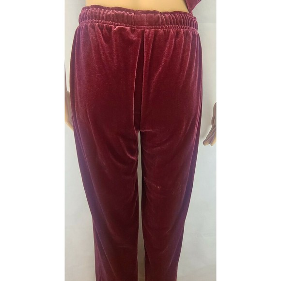 Jaclyn Smith Women's (S) Red/Burgundy Velour Short Sleeve Top and Pants-2 Piece - Picture 10 of 11